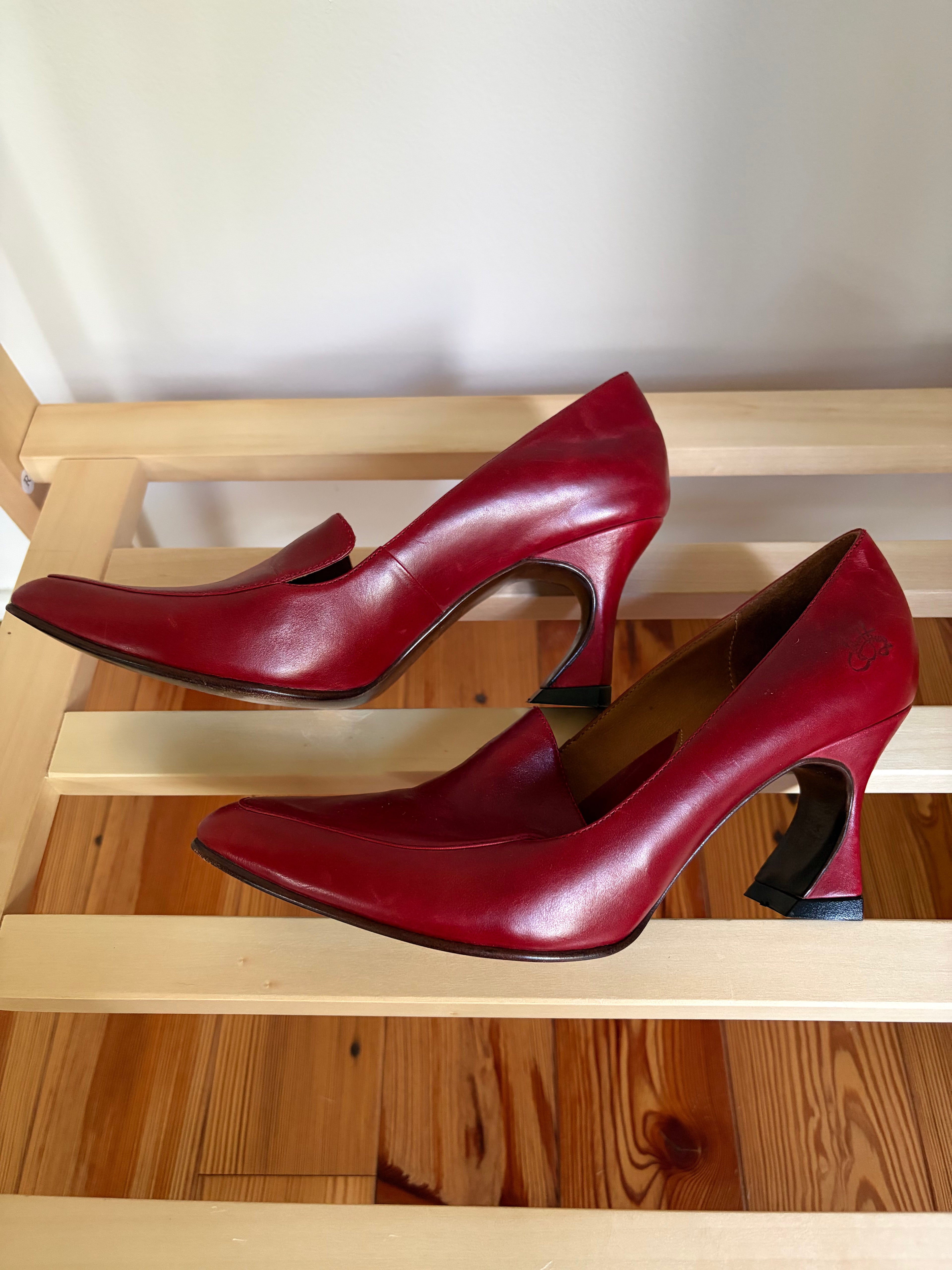 John Fluevog | Size 6 | Red KAIJA Pumps